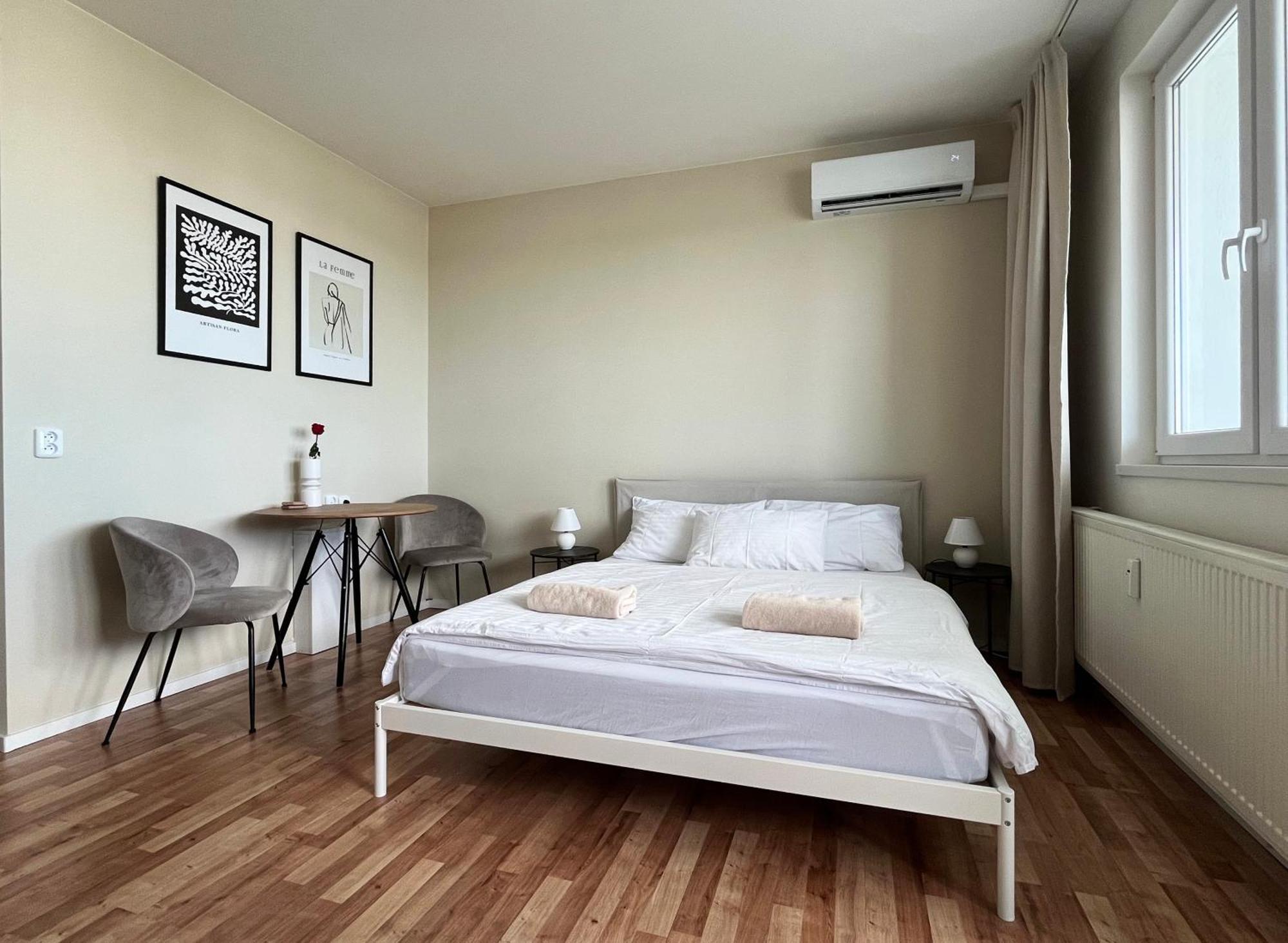 Air-conditioned Studio, Close To Centre & Tram Stop * Bratislava